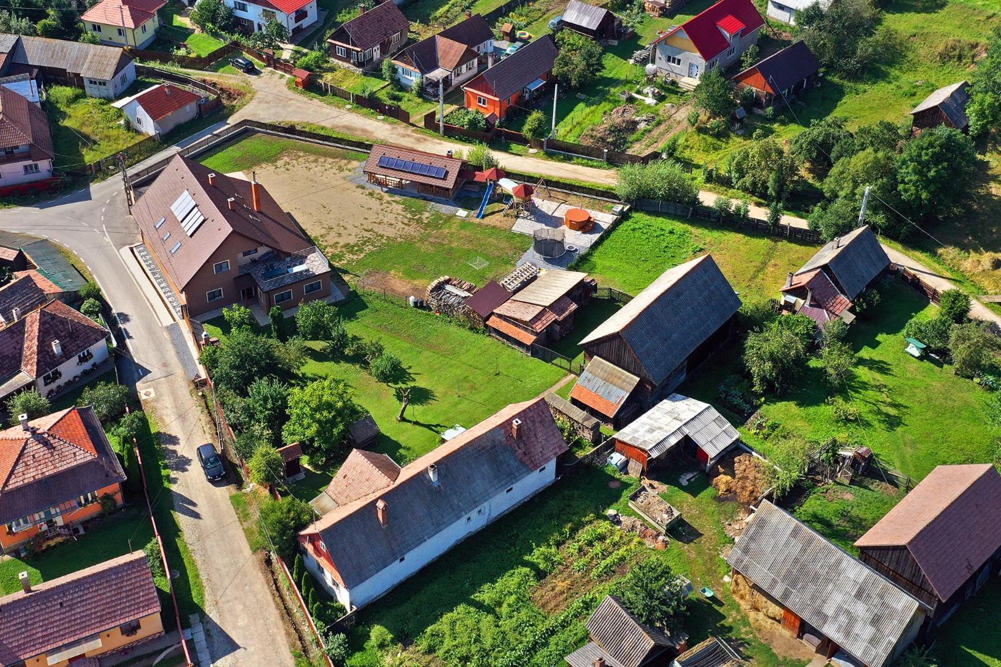 LăzareaEross Kulcsoshaz别墅 外观 照片